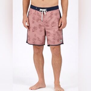 Vuori Cruise Boardshorts Palm Print Pink 7.5” Inseam Swim Surf Shorts Sz 36